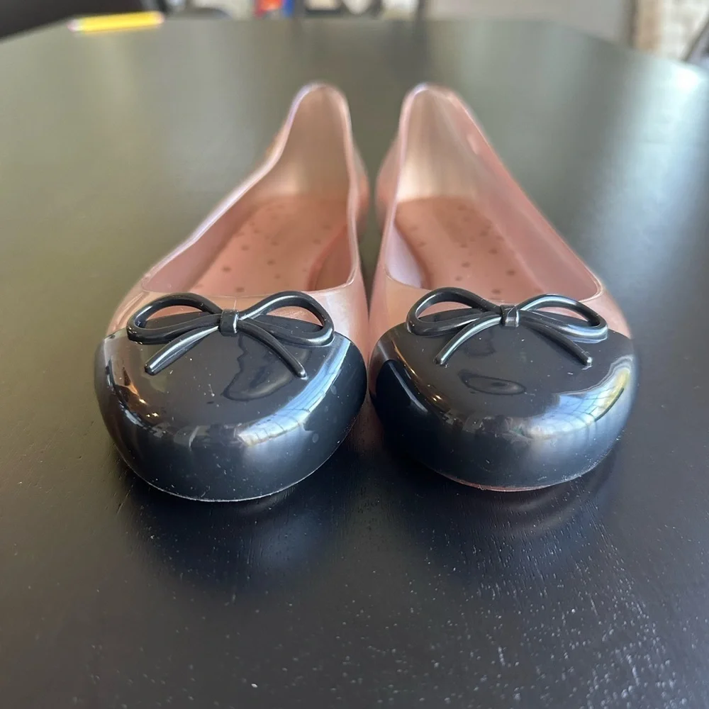 NWOT Mini Melissa Ultragirl Slip on Ballet Flats Nude and Black Captoe